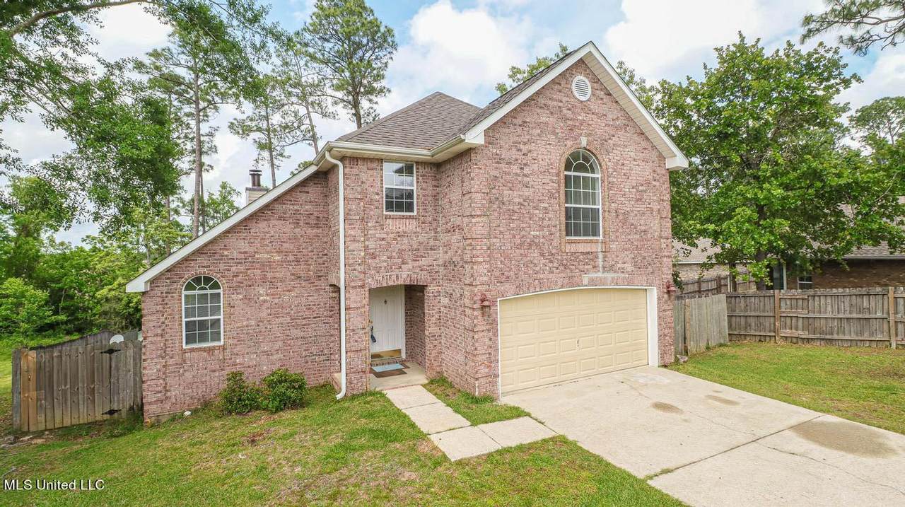 2106 Lauren Drive - Photo 1