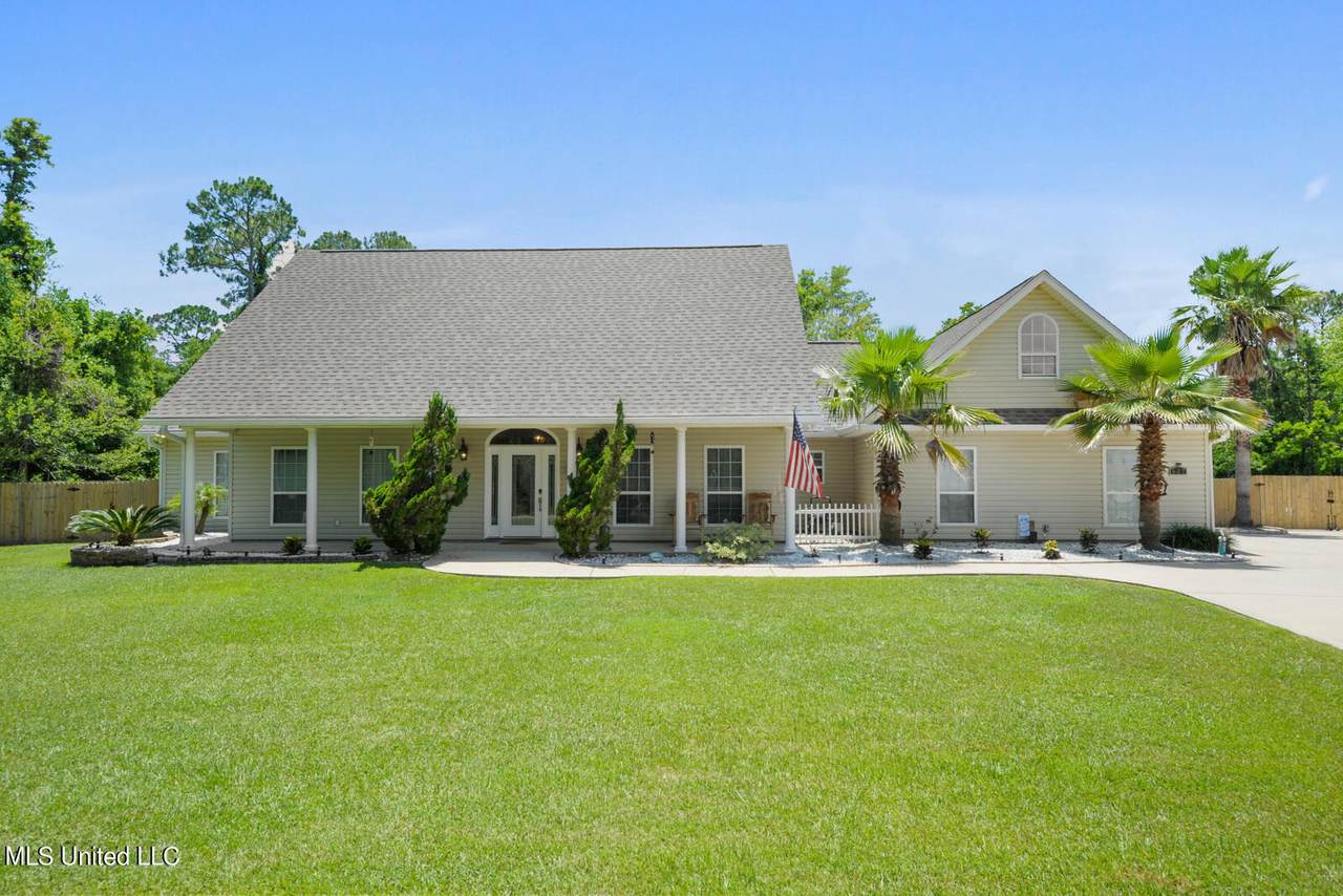 637 Fellgrass Street - Photo 1