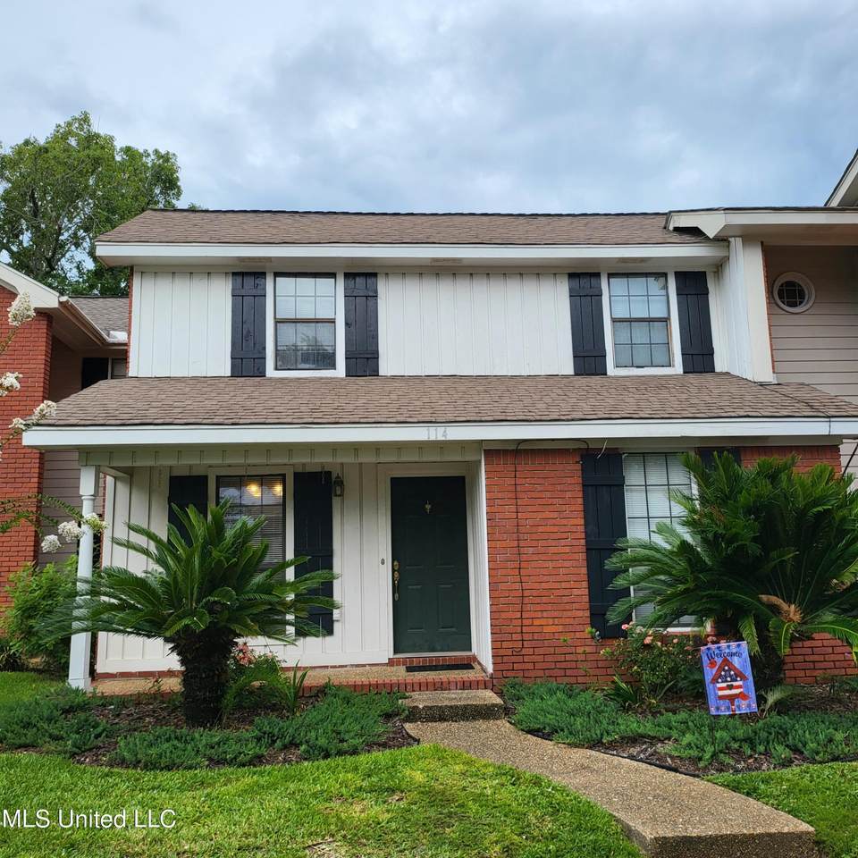 114 Sunridge Park - Photo 1