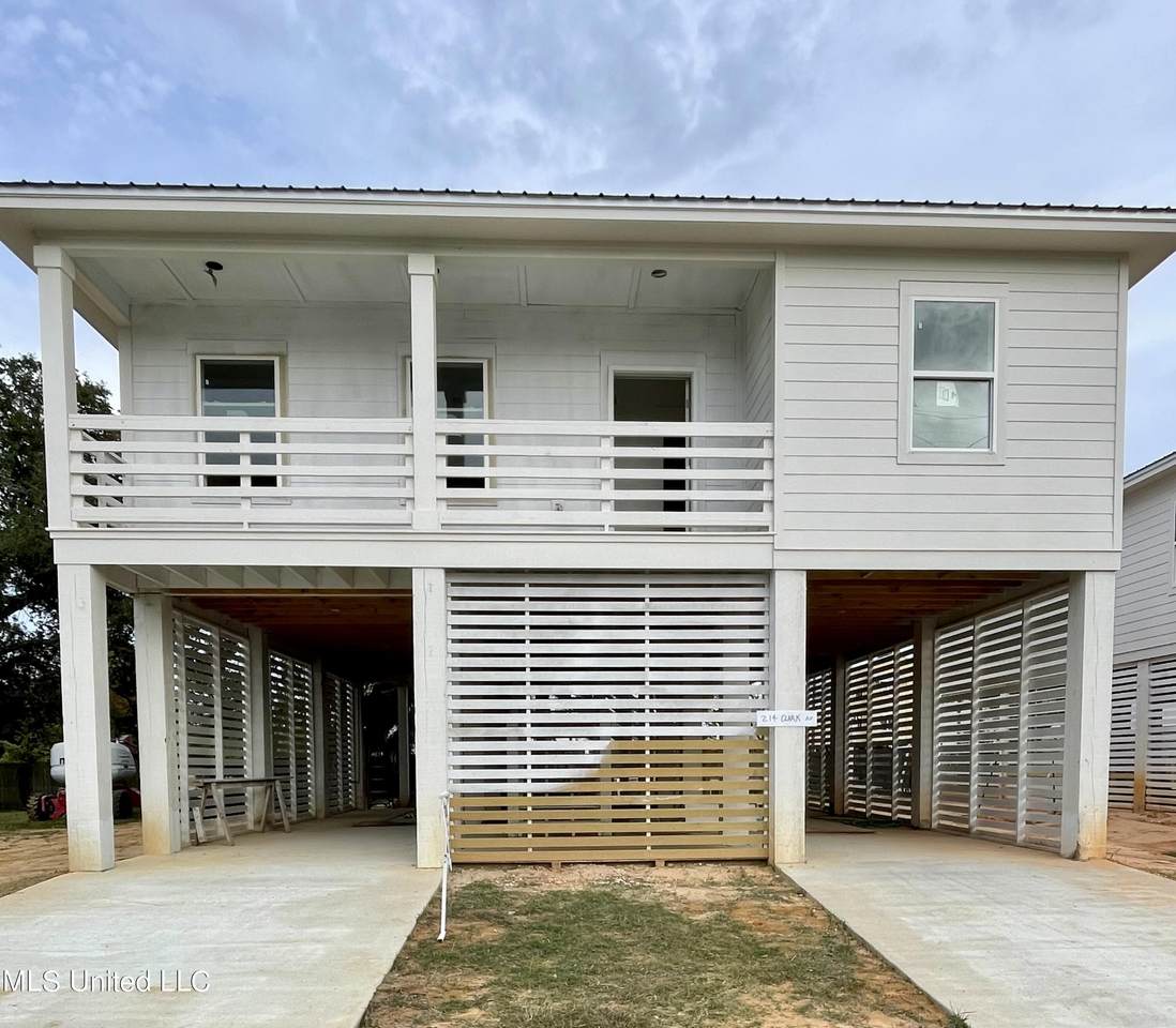 214 Clark Avenue - Photo 1