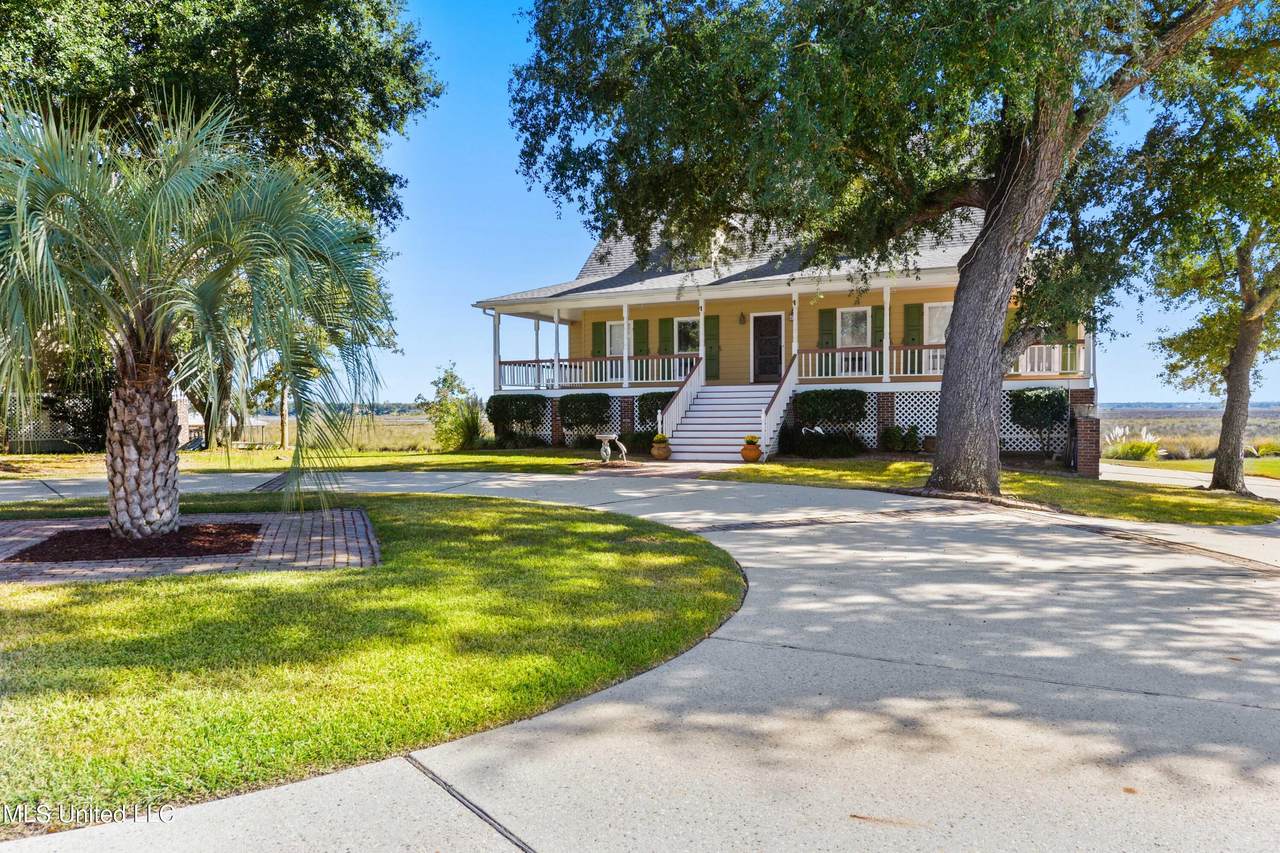 11124 River Vue Circle - Photo 1