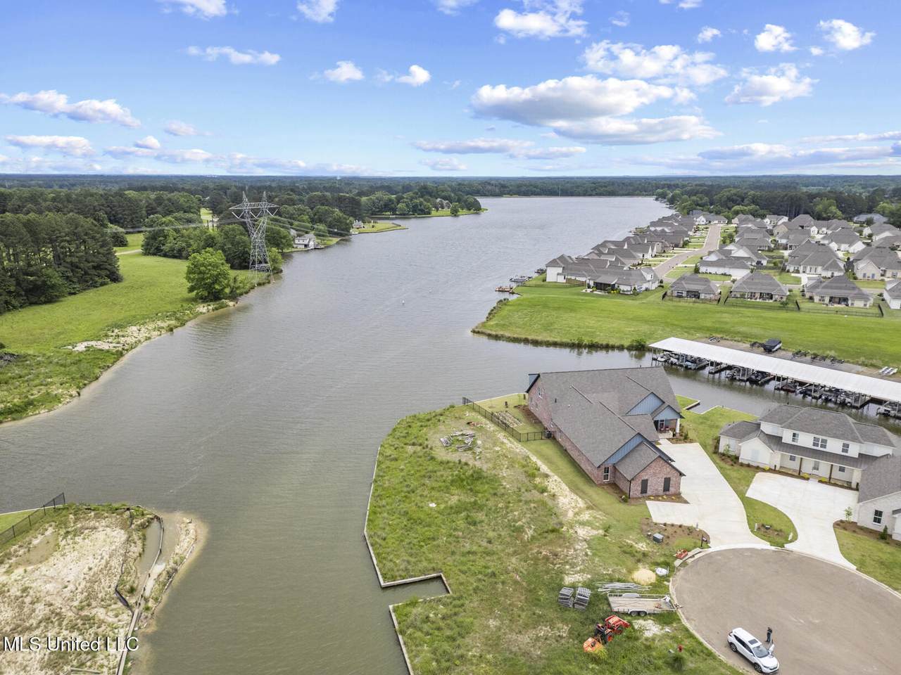 102 Harbour Landing Landing - Photo 1