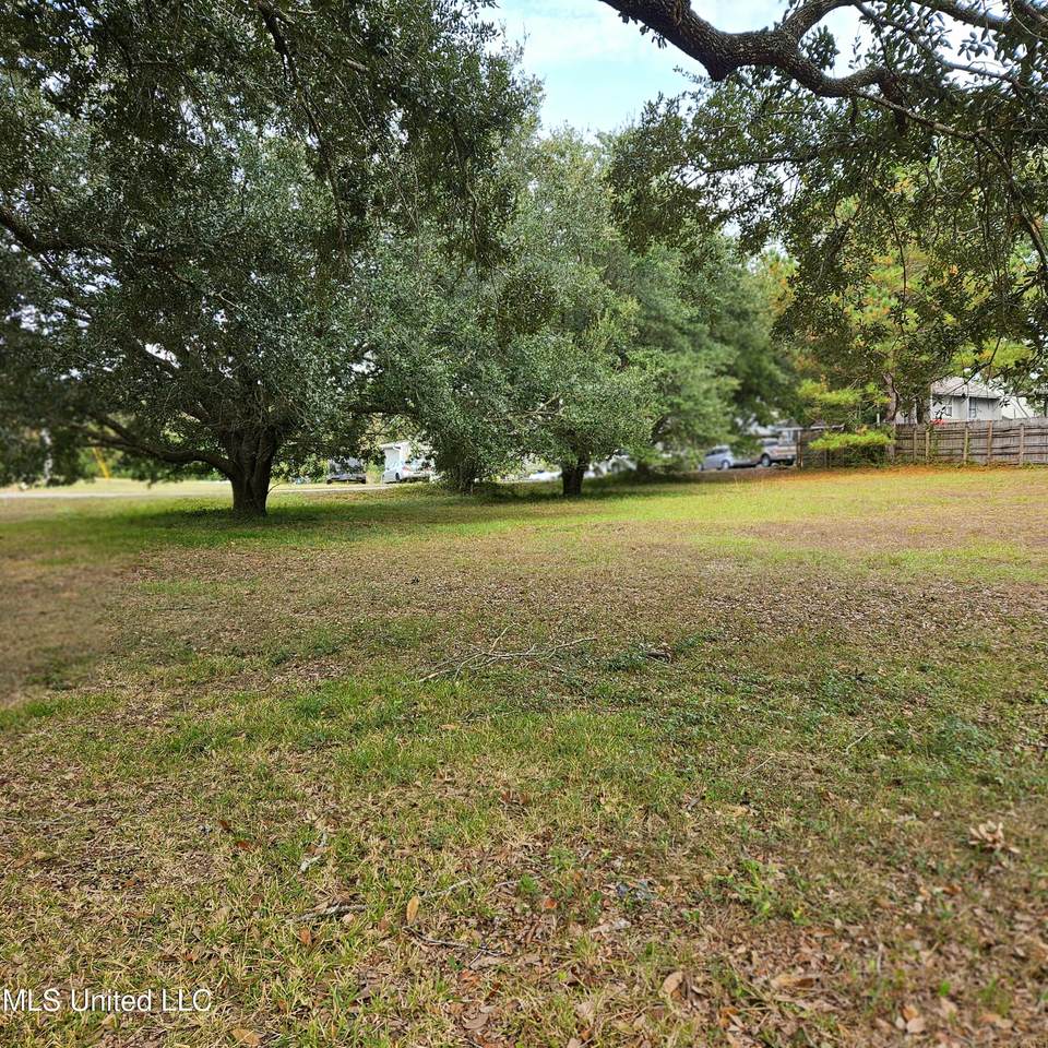 7799 Golf Club Drive - Photo 1