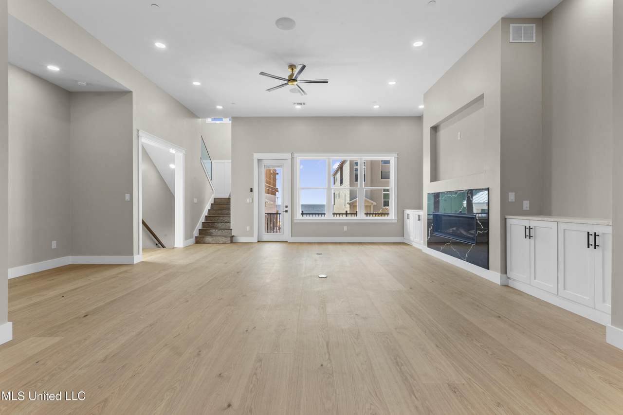 1852 Cristiano Boulevard - Photo 1