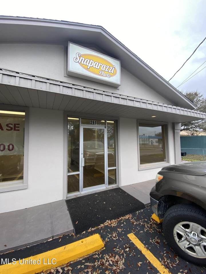 291 Gulfwater Drive - Photo 1