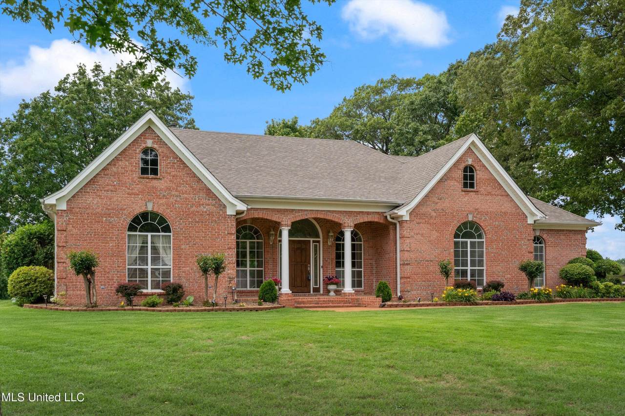1269 Swinging Gate Cove - Photo 1
