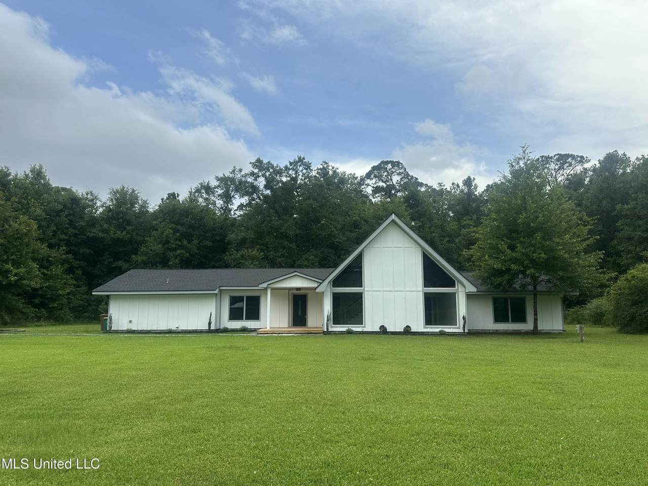 22149 Episcopal School Road - Photo 1
