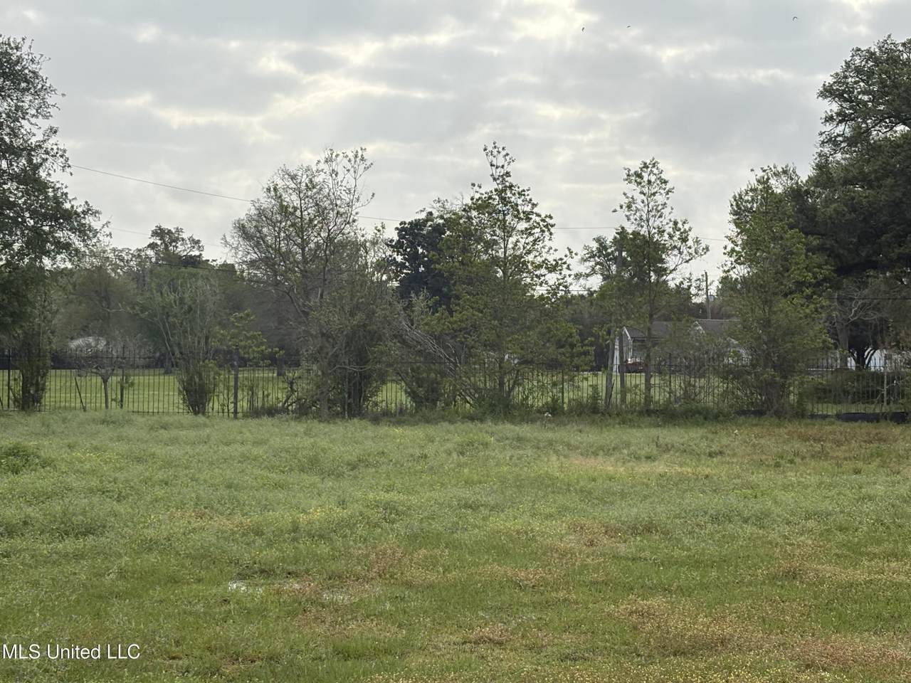  Seaside Oaks Drive - Photo 1