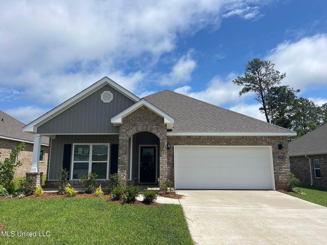 17807 Kelso Drive - Photo 1