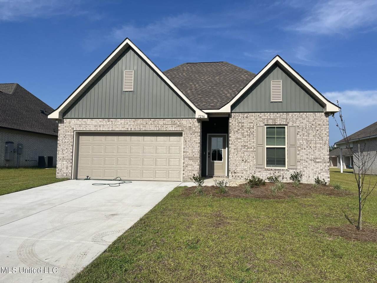 7236 Pencarrow Circle - Photo 1