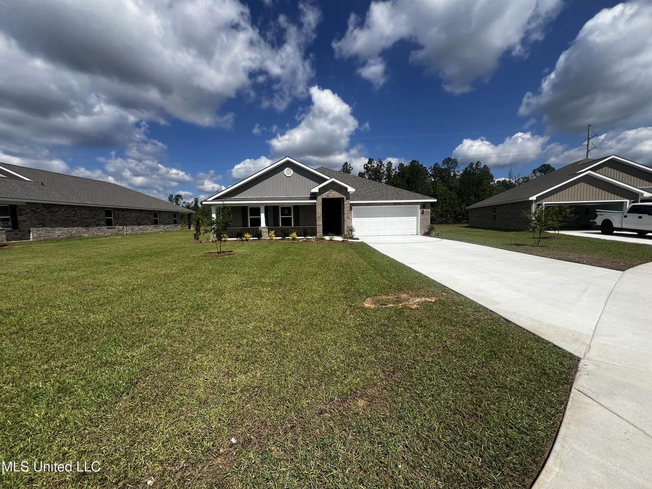 9699 Reserve Boulevard - Photo 1