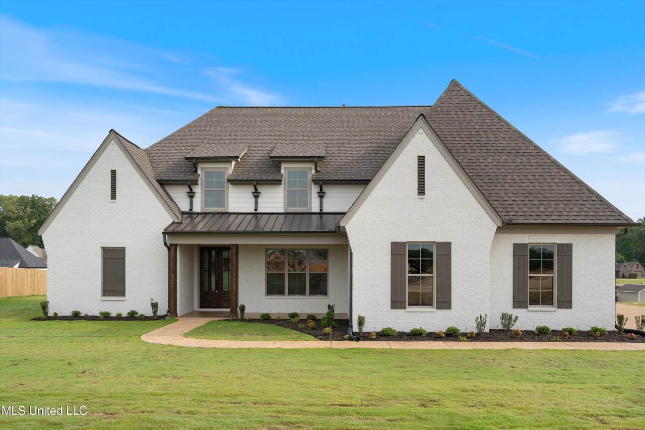 4364 Brooke Drive - Photo 1