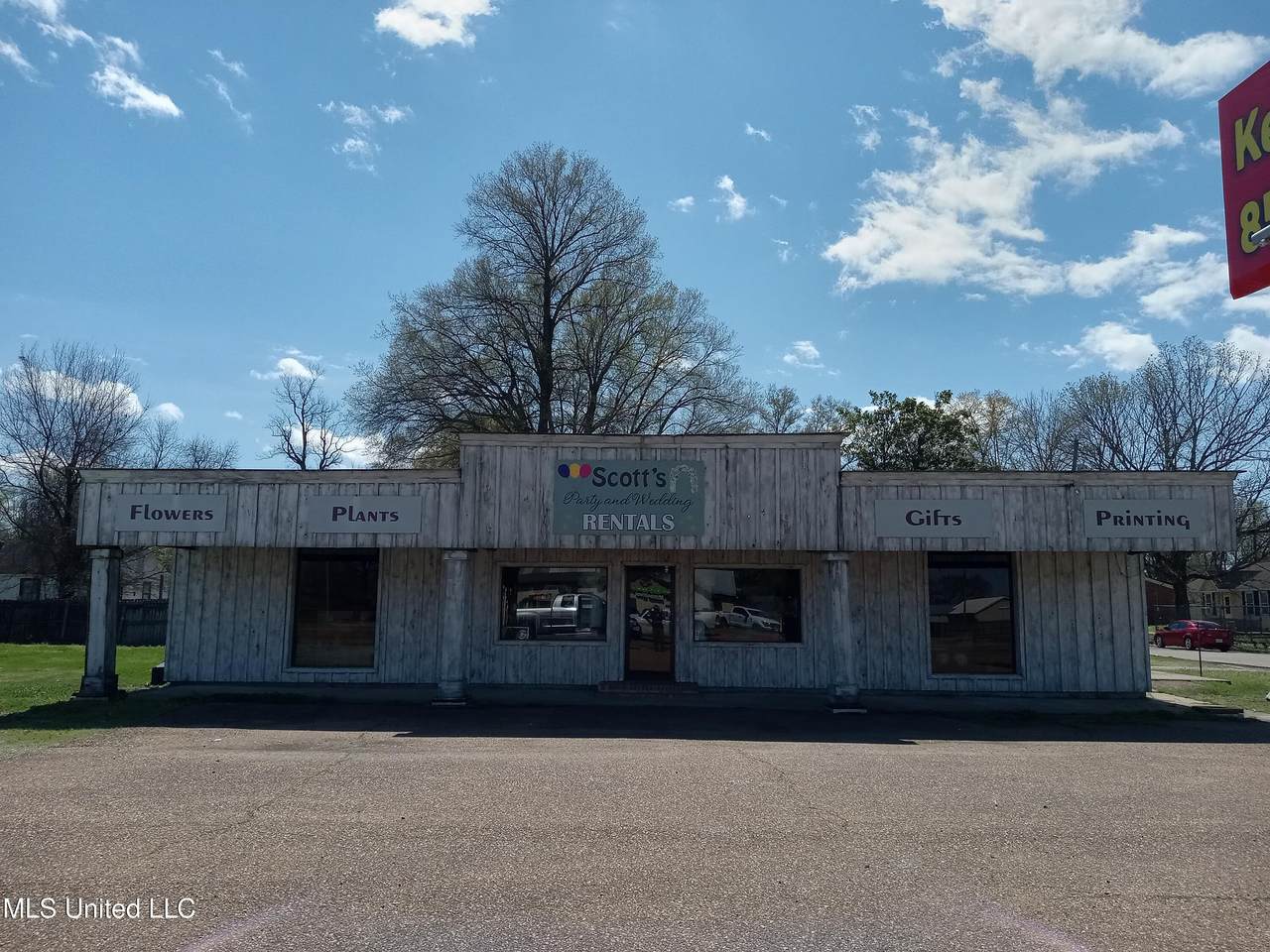 421 Highway 82 Highway - Photo 1