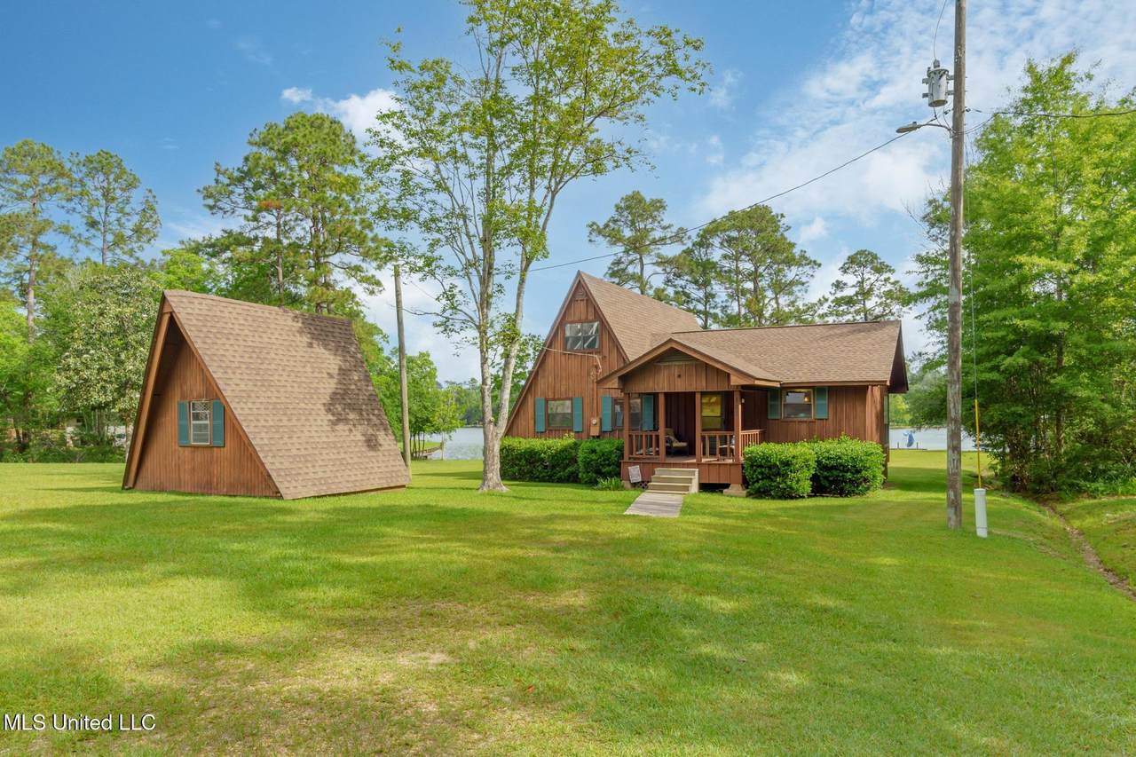 123 Maple Drive - Photo 1