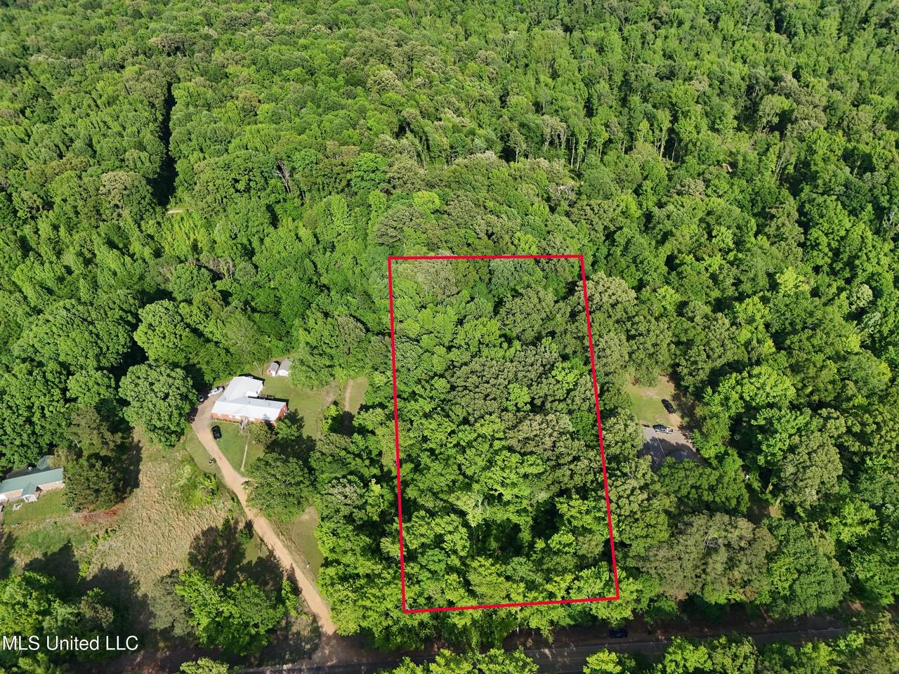 3550 Highway 3 - Photo 1