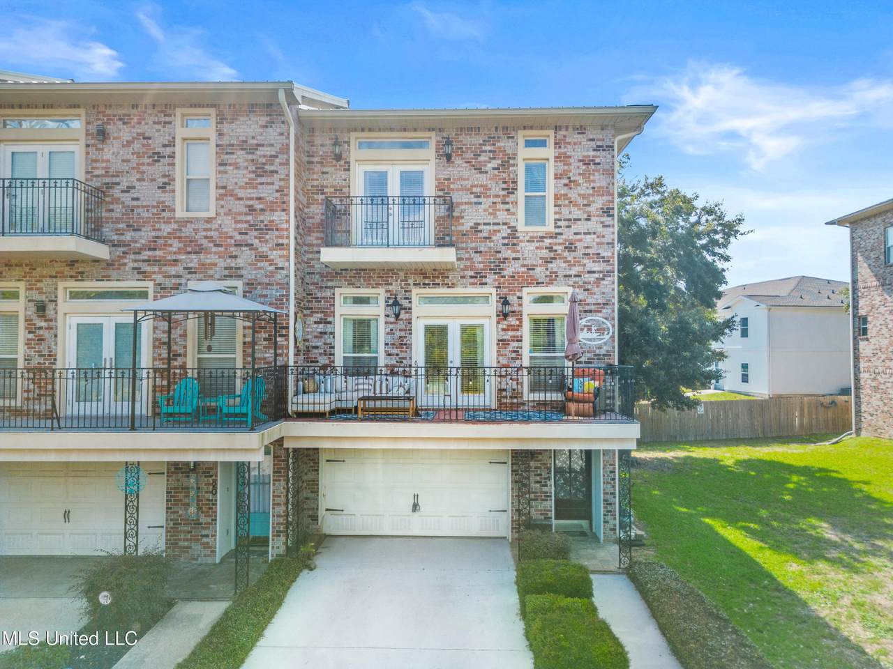 21 Oak Alley Lane - Photo 1