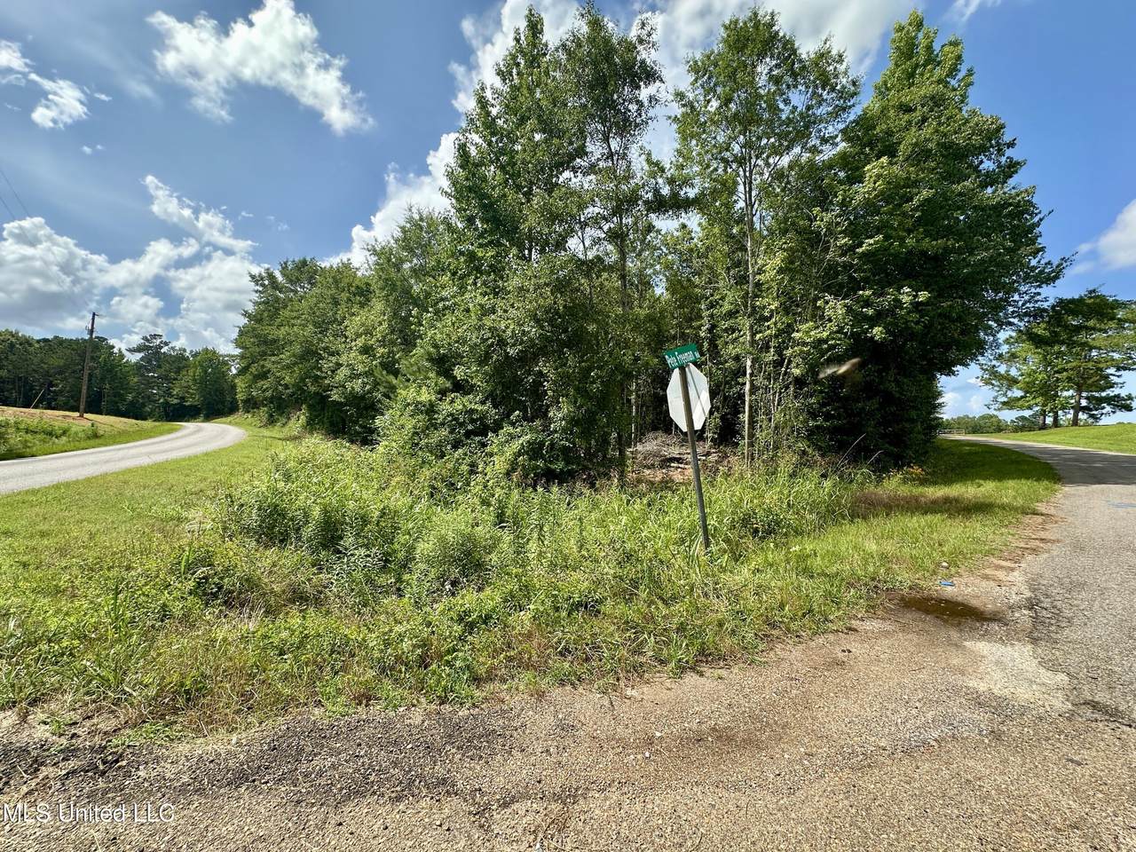 https://bt-photos.global.ssl.fastly.net/united/1280_boomver_2_4116447-2.jpg