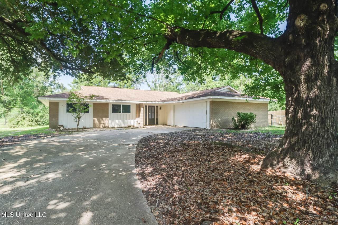 12336 Magnolia Court - Photo 1