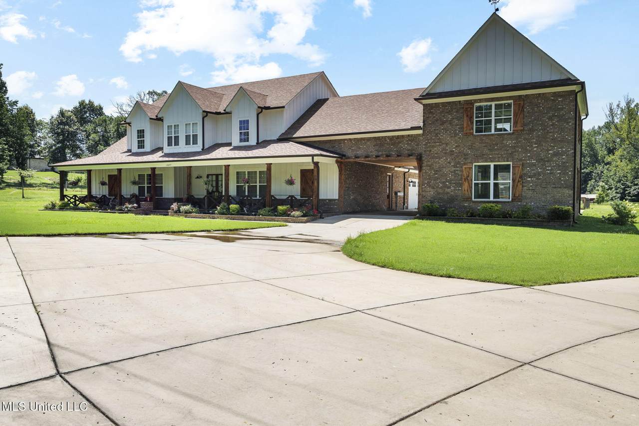 12097 Old Byhalia Road - Photo 1