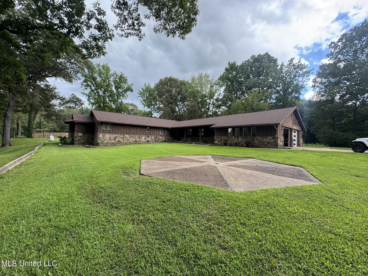 5520 Jordan Drive - Photo 1