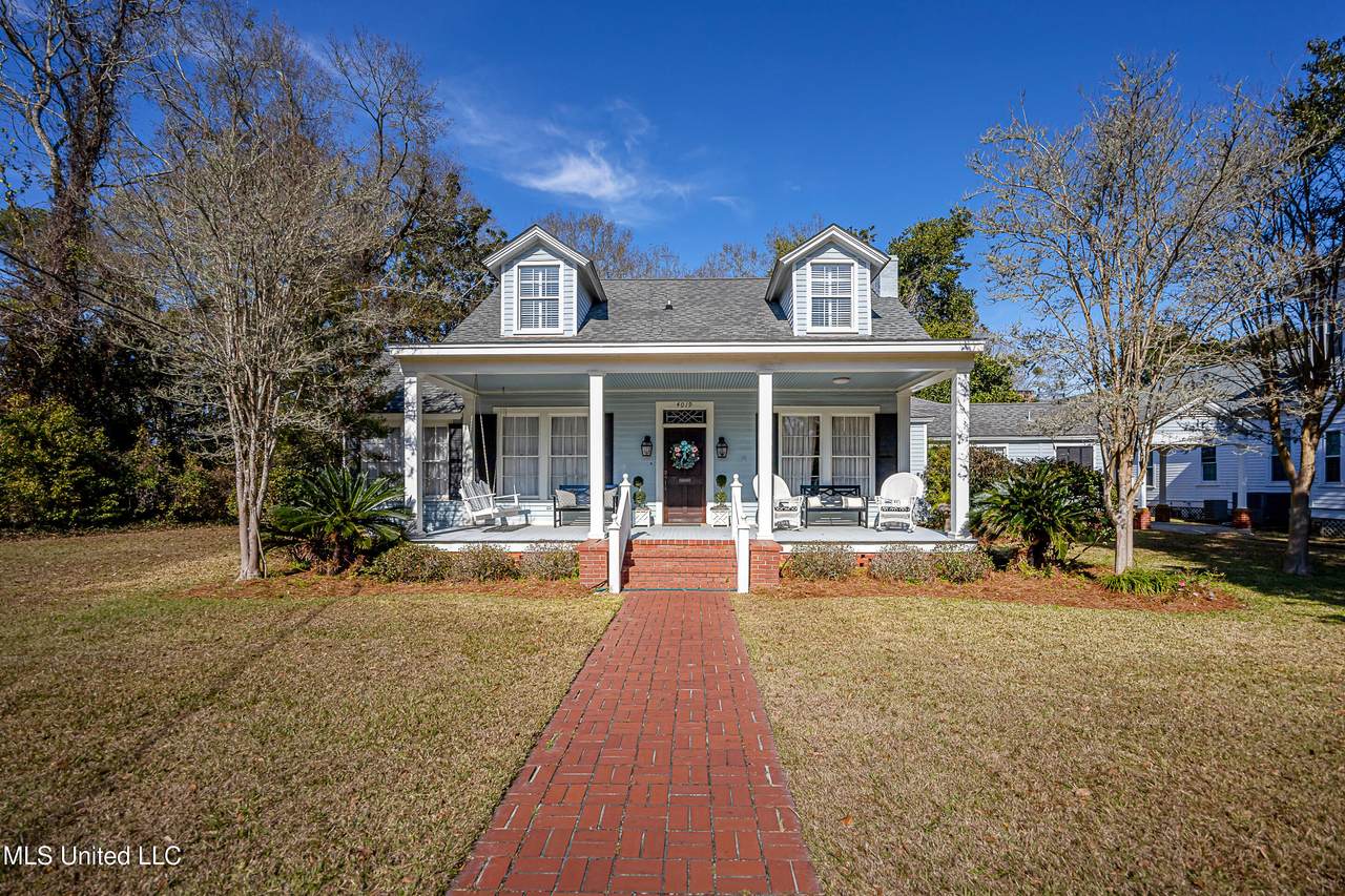 4019 Bellview Avenue - Photo 1