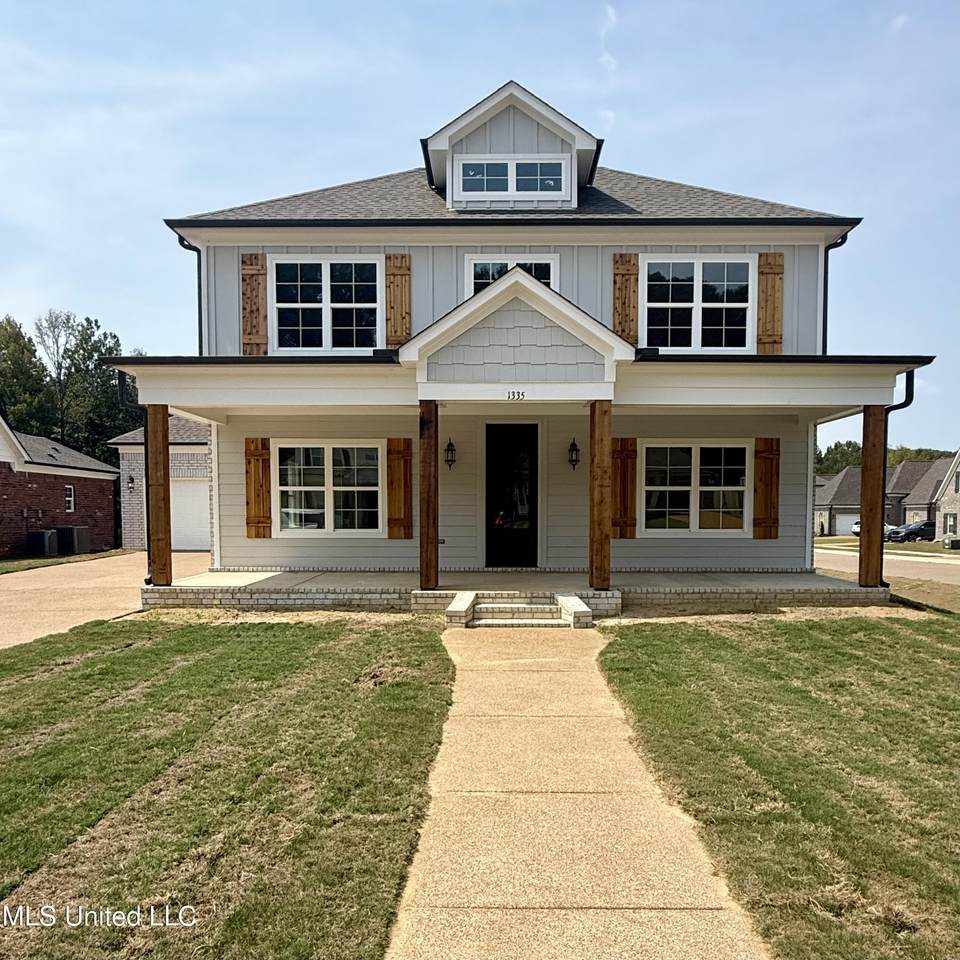 1335 Creekside Lane - Photo 1