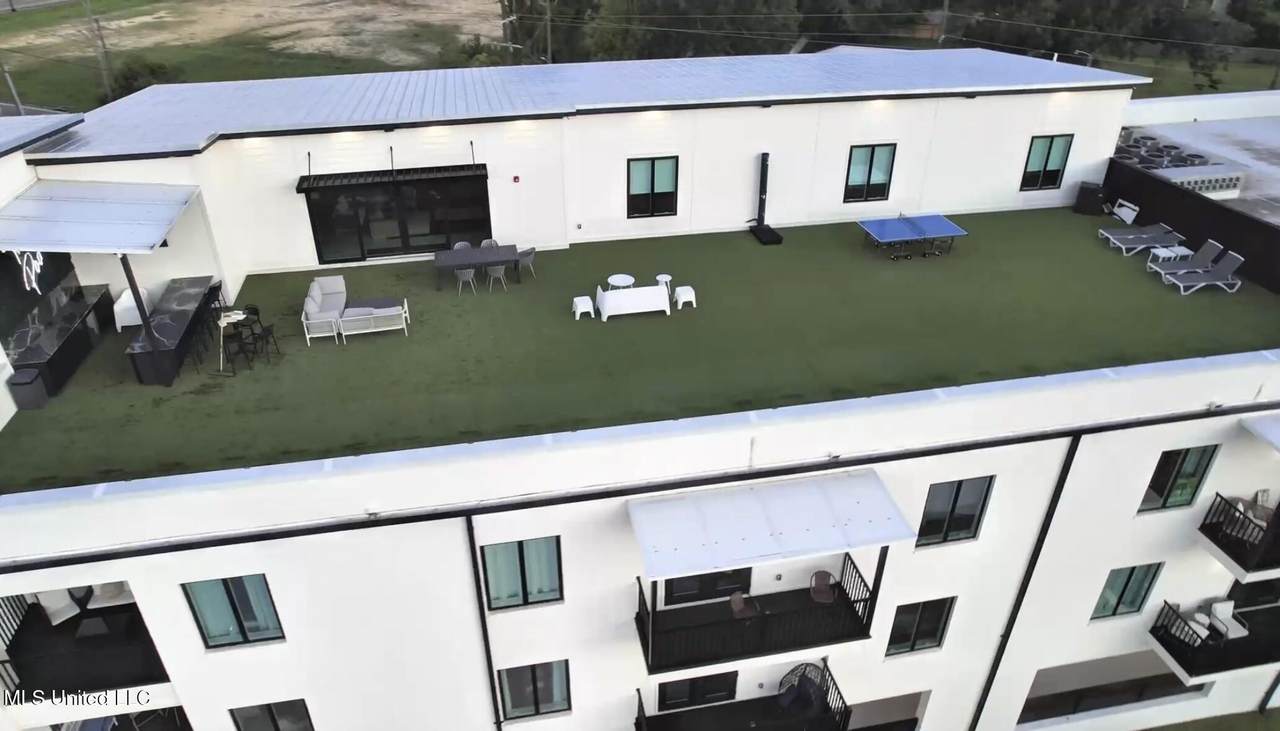 1302 Magnolia Street - Photo 1