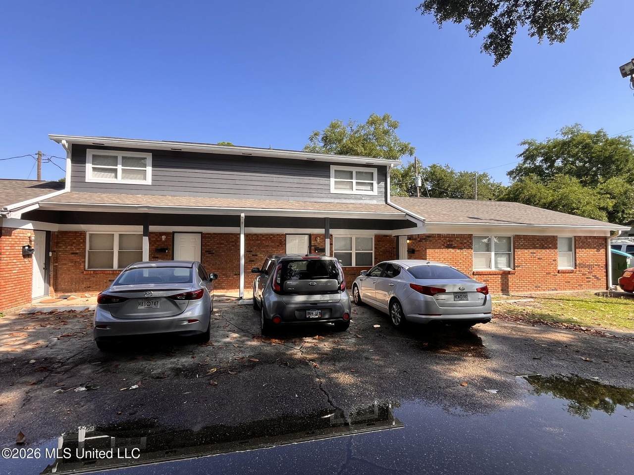 807 Hardy Avenue - Photo 1