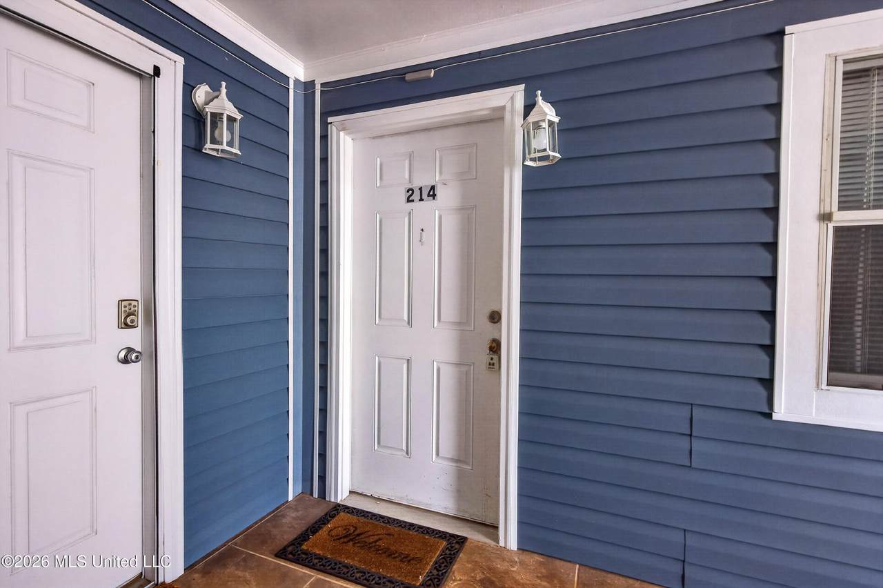1282 Beach Boulevard - Photo 1