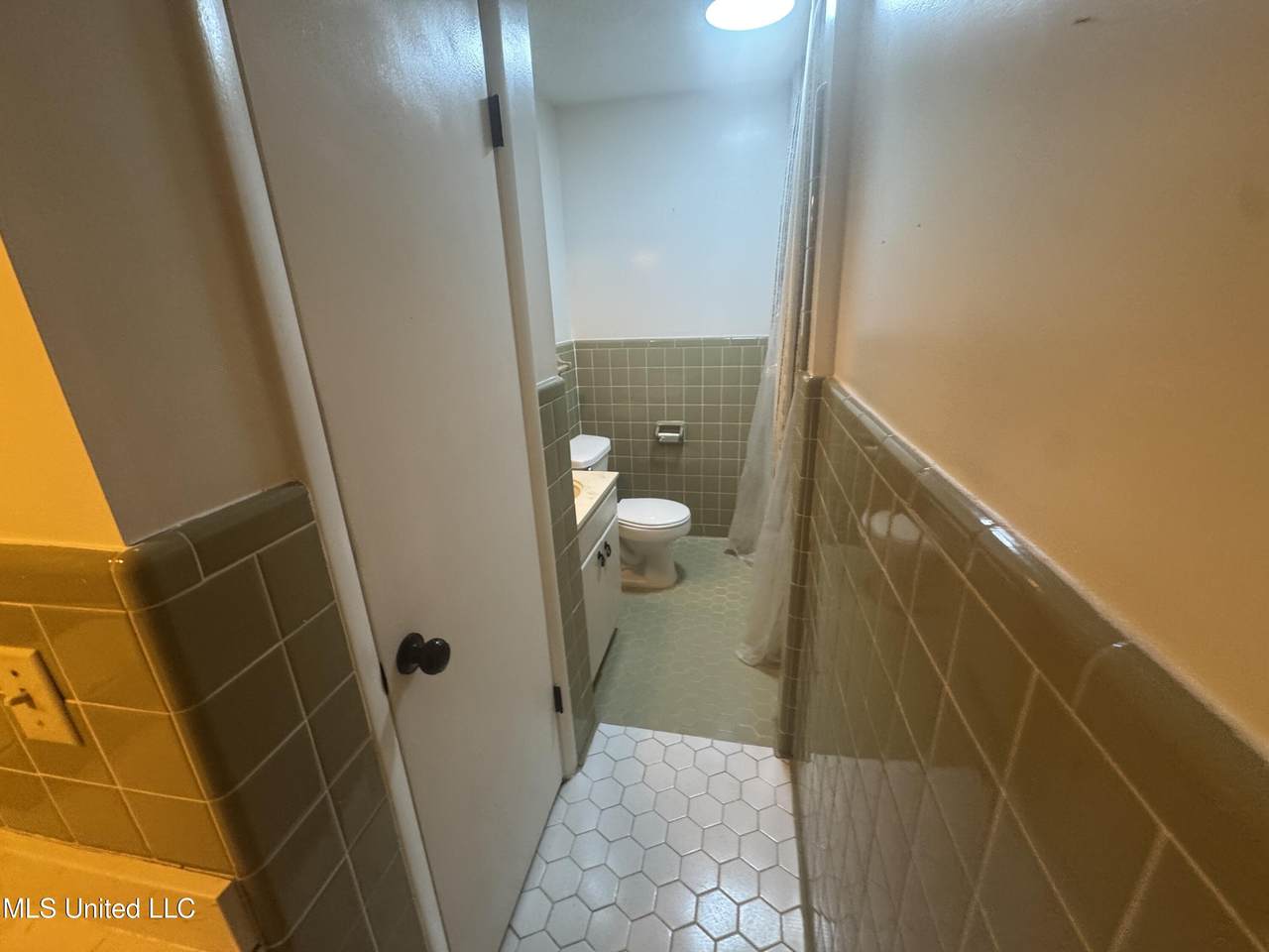 222 Heard Street - Photo 1