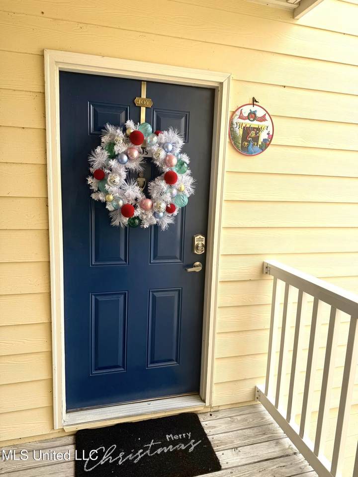 2421 Beachview Drive - Photo 1