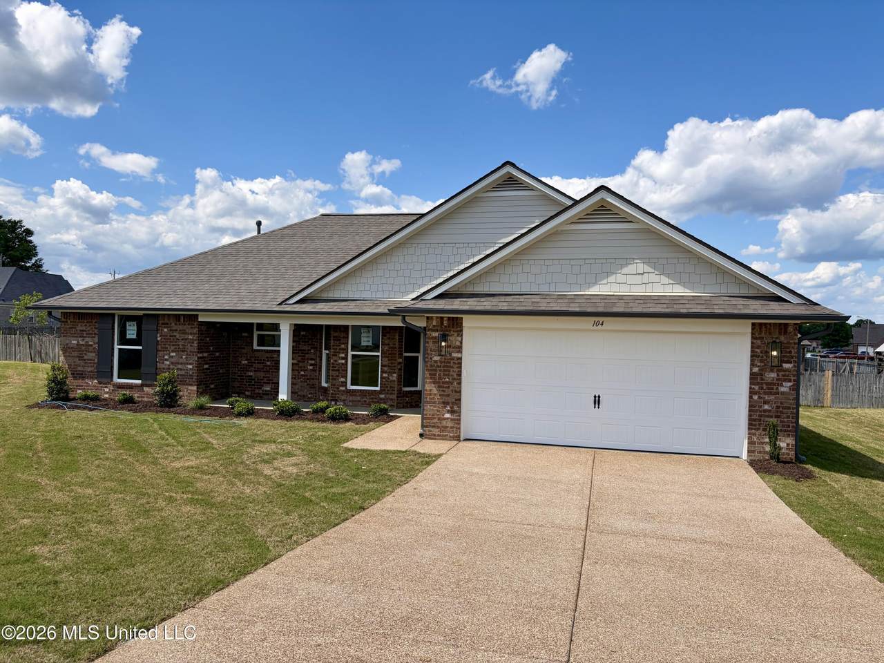 104 Red Bird Cove - Photo 1