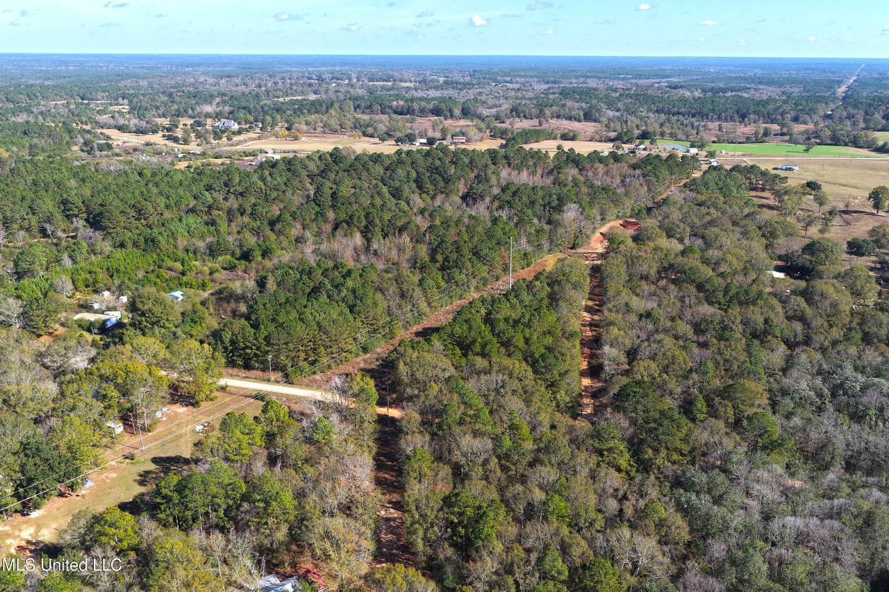  Tamchelle Road - Photo 1