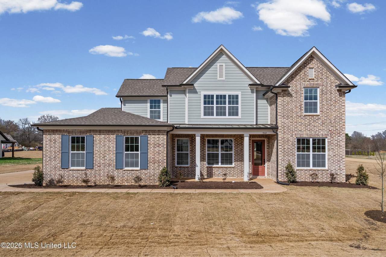 9142 Cedar Barn Cove - Photo 1