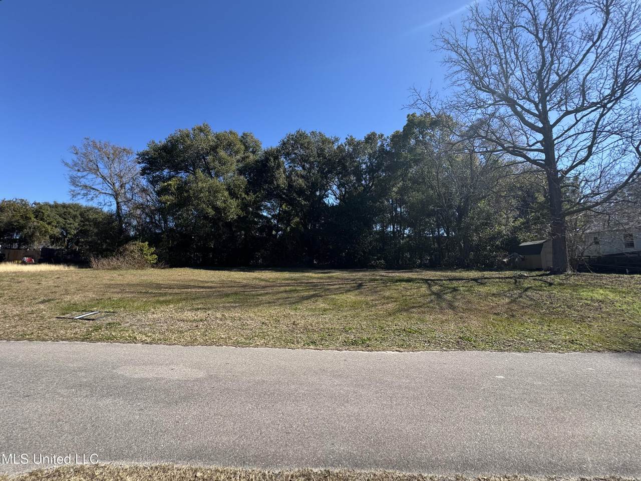440 Diaz Avenue - Photo 1