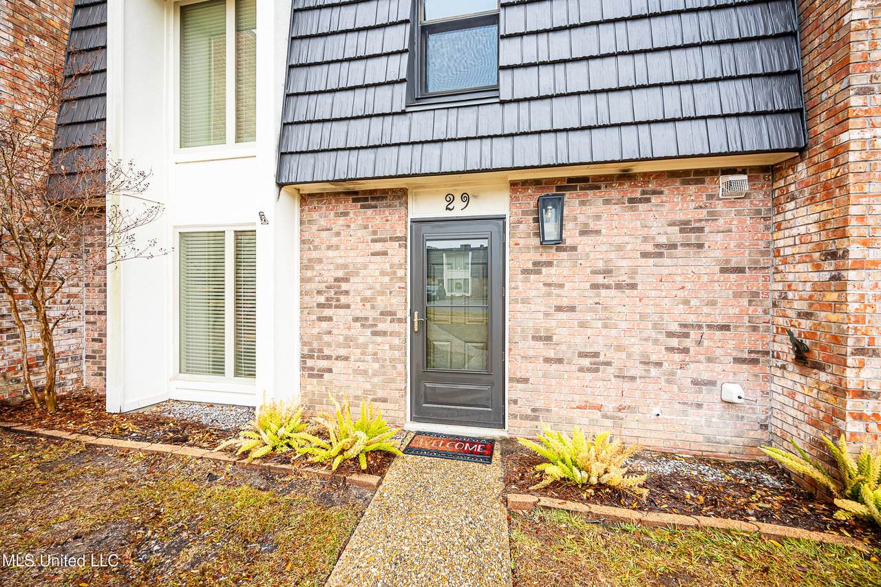 527 Front Beach Drive - Photo 1