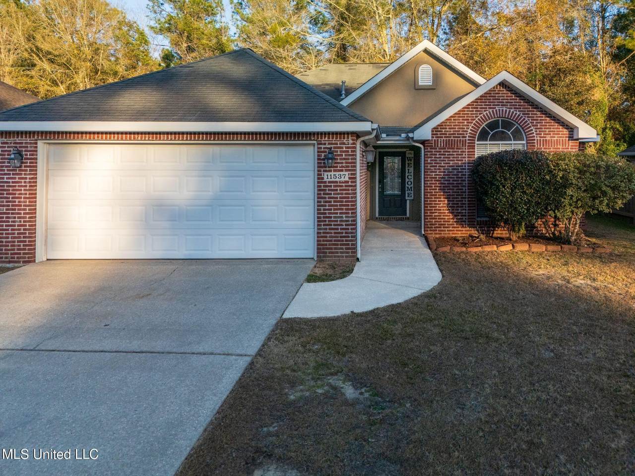 11537 Azalea Trace - Photo 1