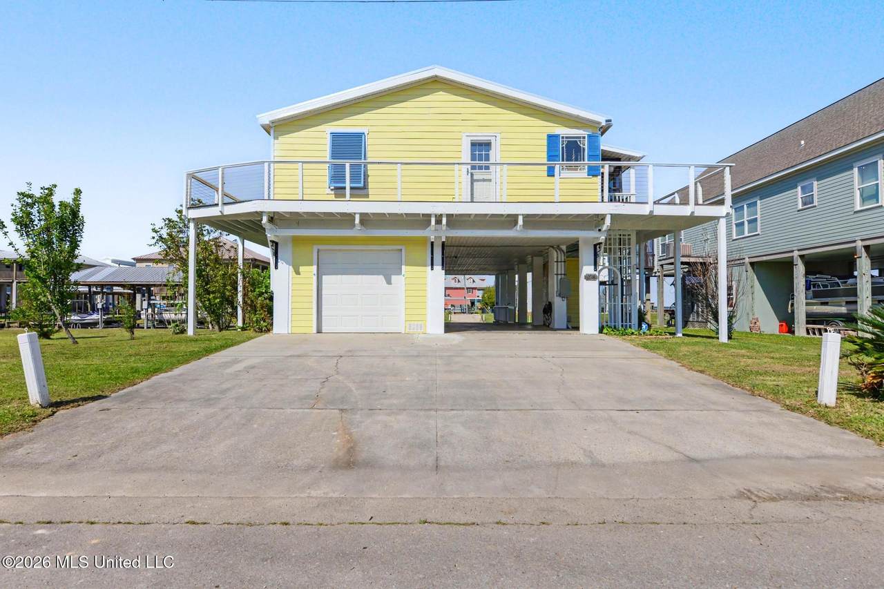 104 Wolfe Street - Photo 1