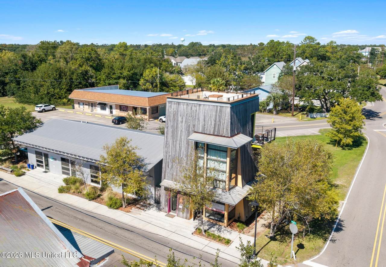 443/441 Main Street - Photo 1