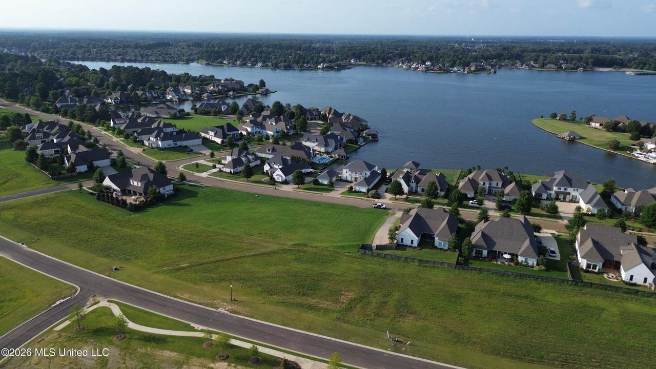 Q-36 Lake Village Drive - Photo 1