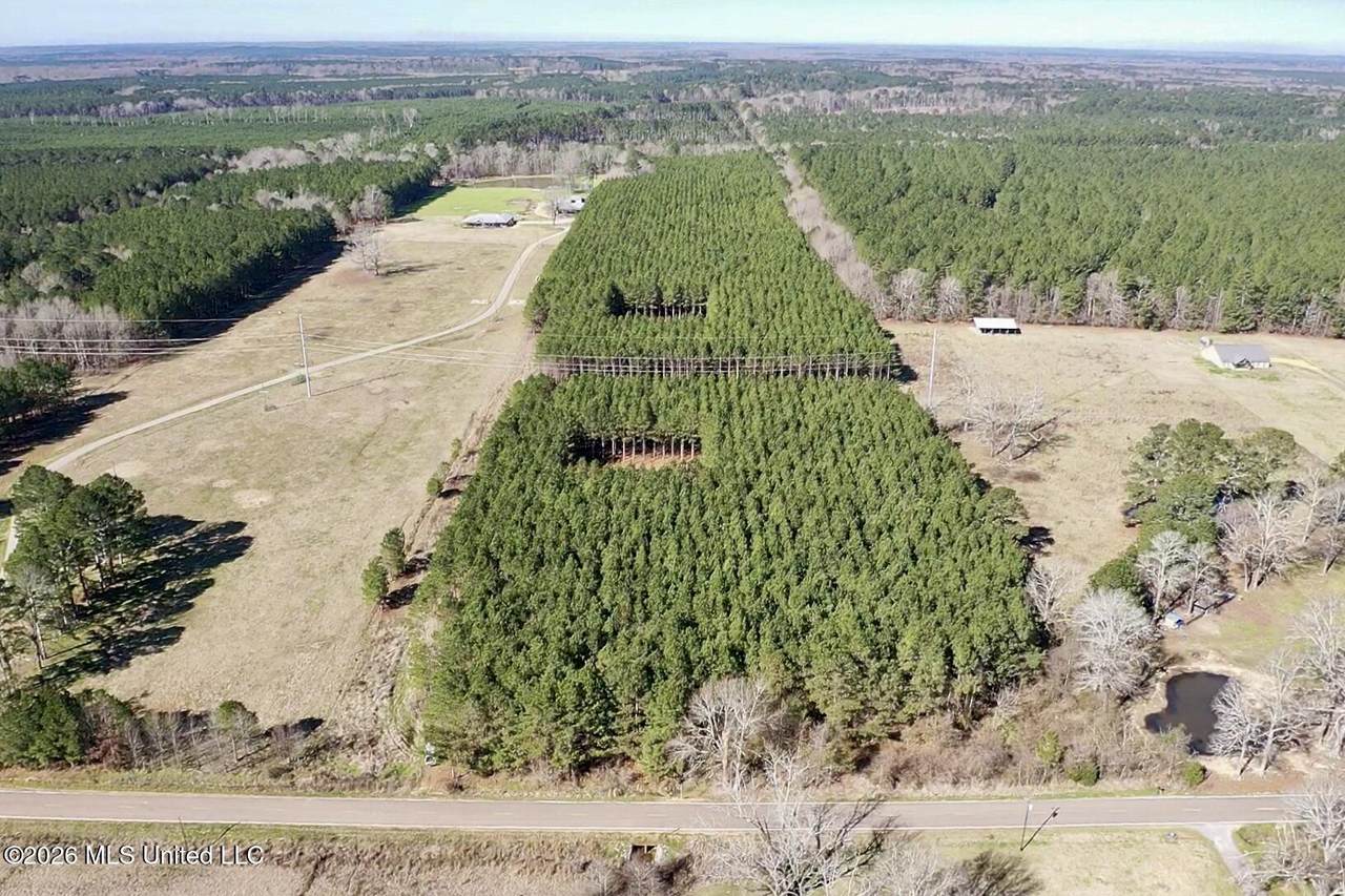 609 Barker Road - Photo 1