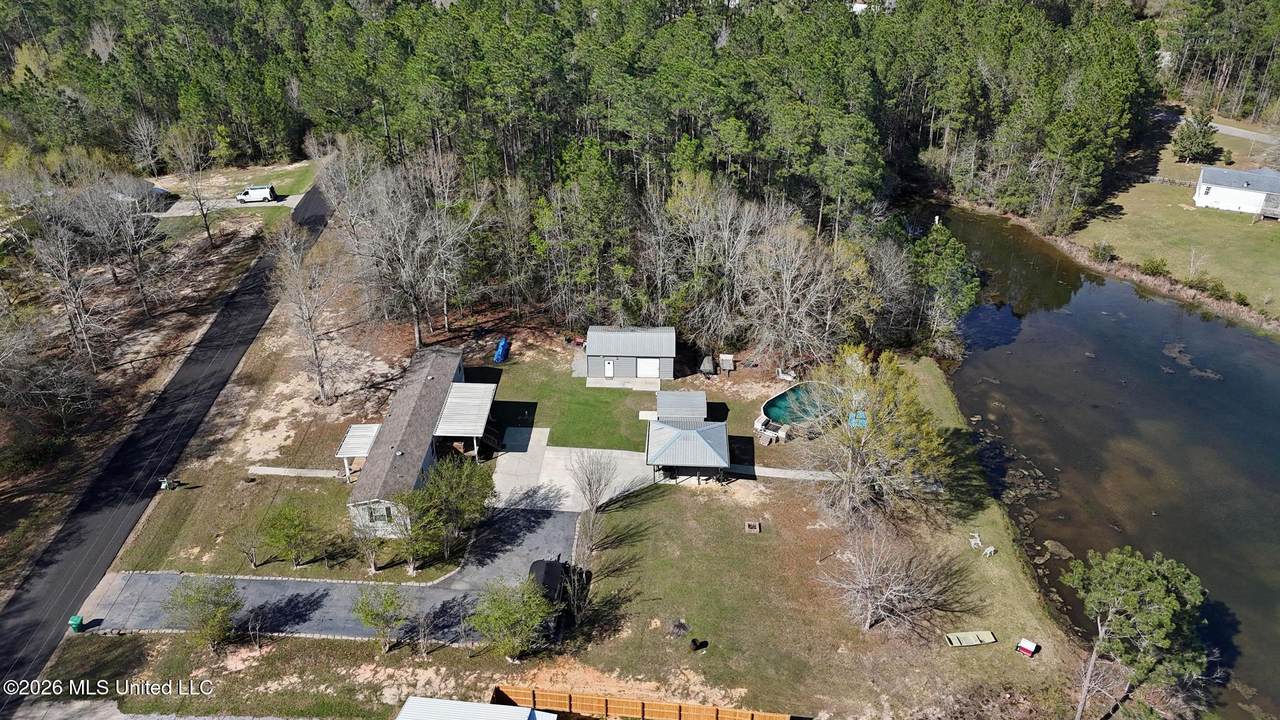 7188 Lake Drive - Photo 1