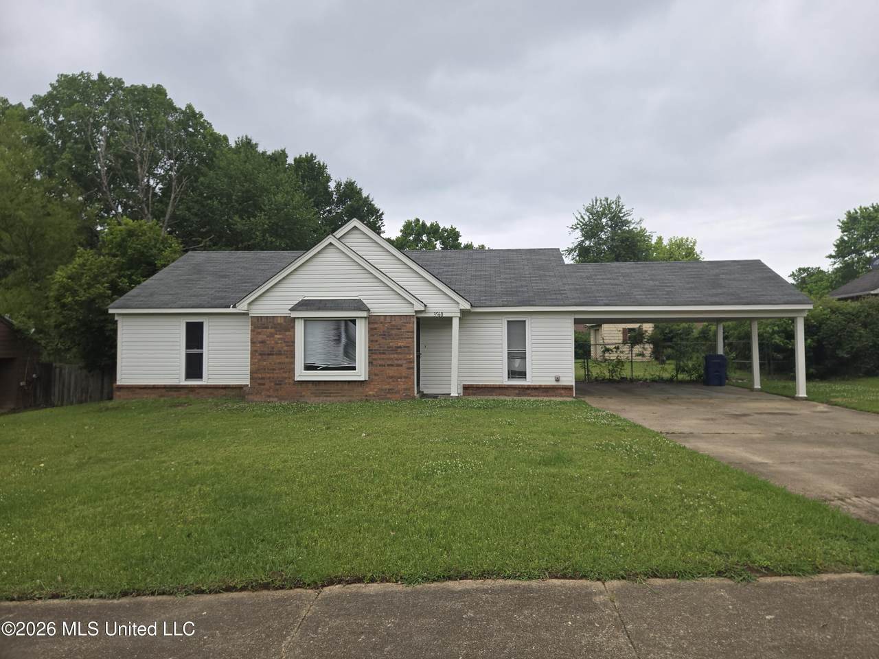 3560 Lakehurst Drive - Photo 1