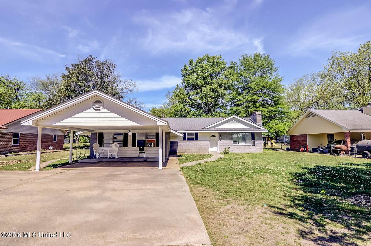 359 Florence Avenue - Photo 1