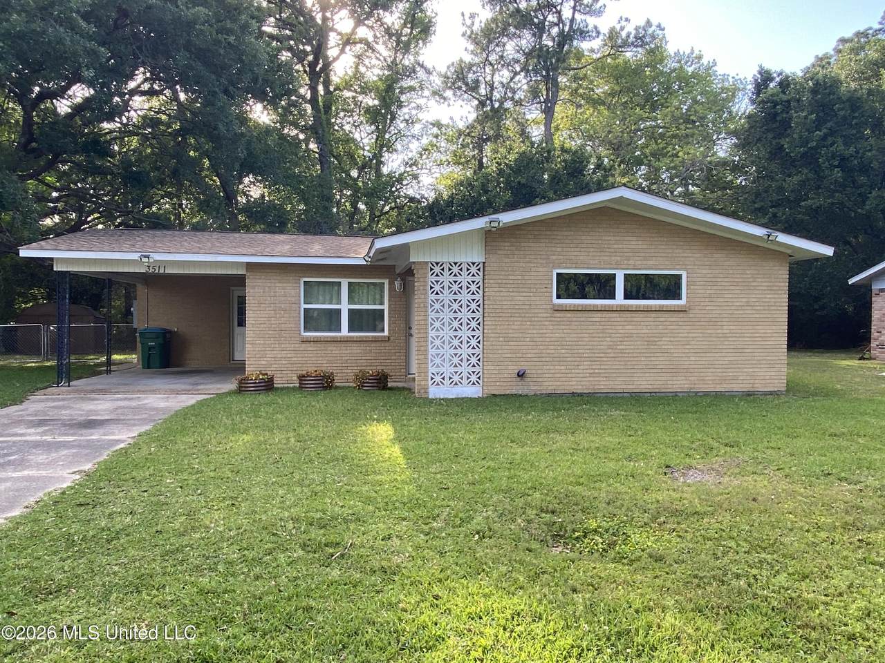 3511 Sherwood Street - Photo 1