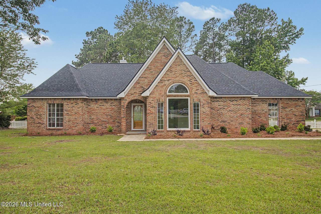 15407 Village Drive - Photo 1