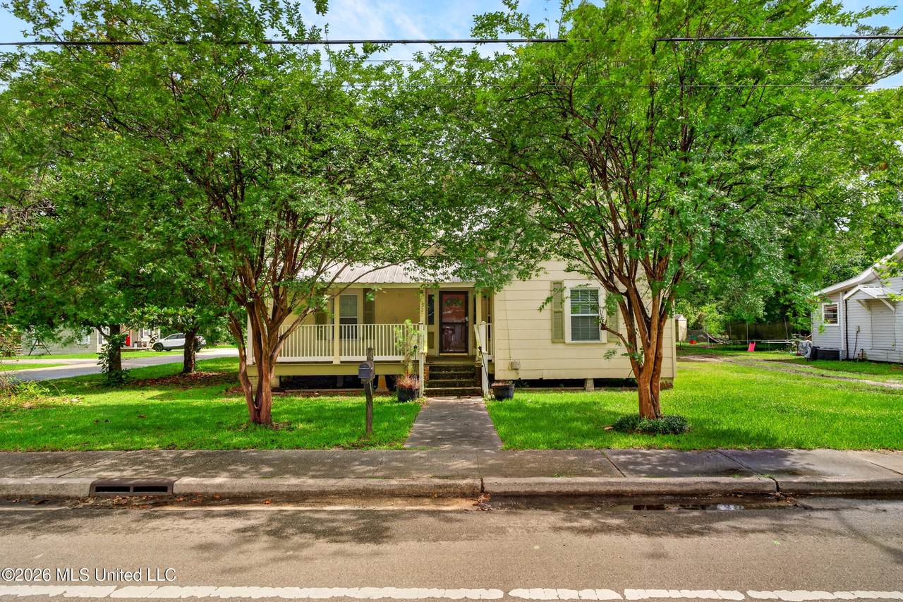 522 Canal Street - Photo 1