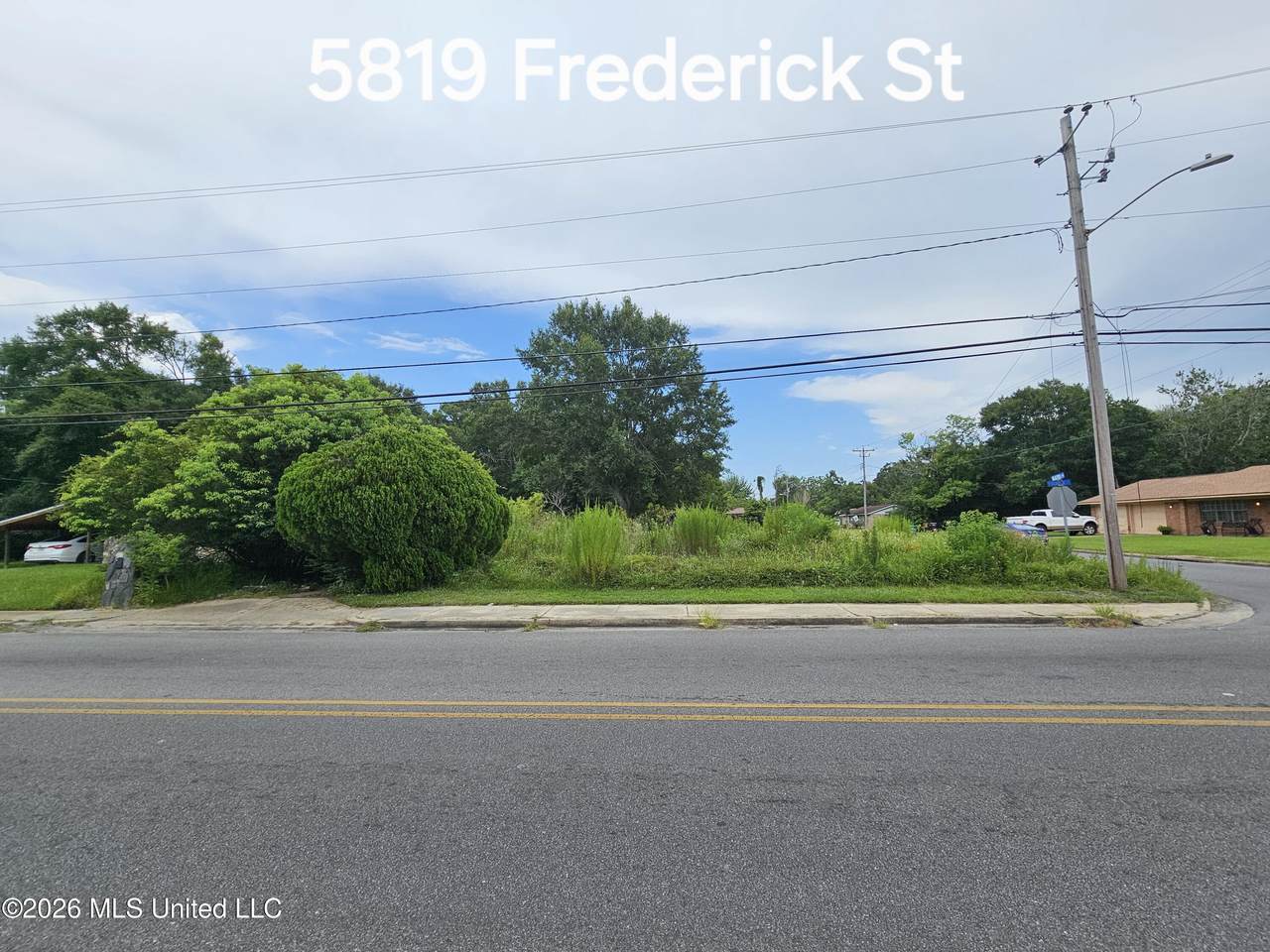 5819 Frederick Street - Photo 1