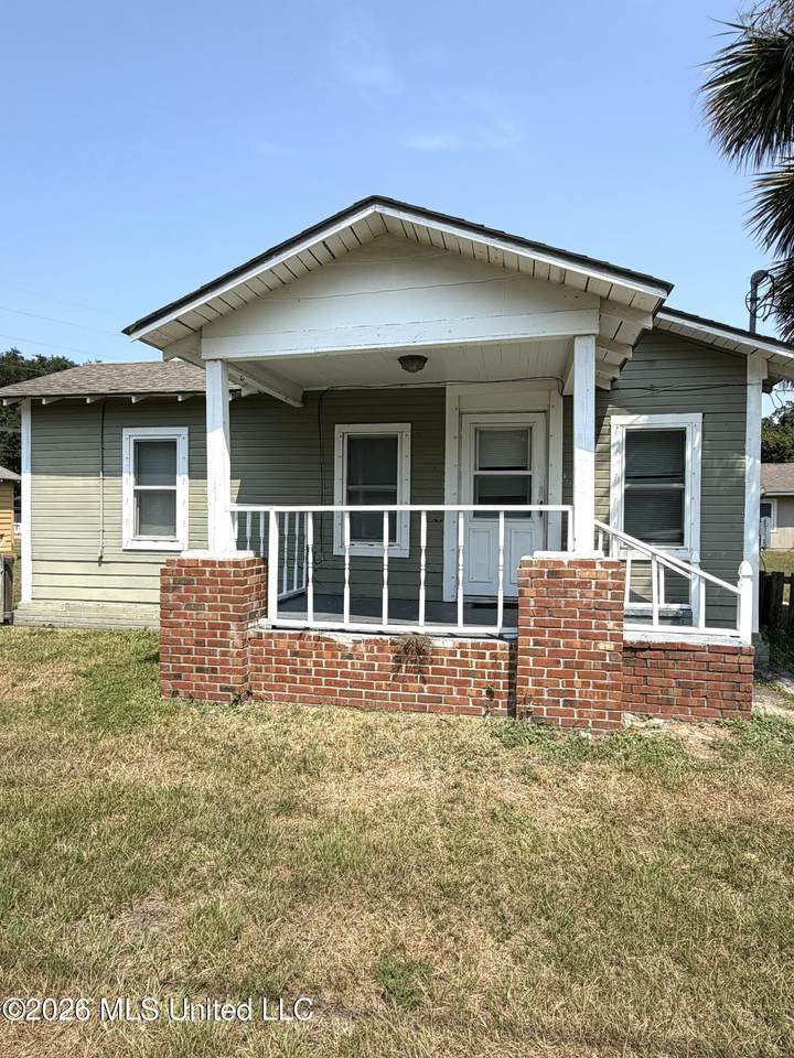 10 Railroad Street - Photo 1