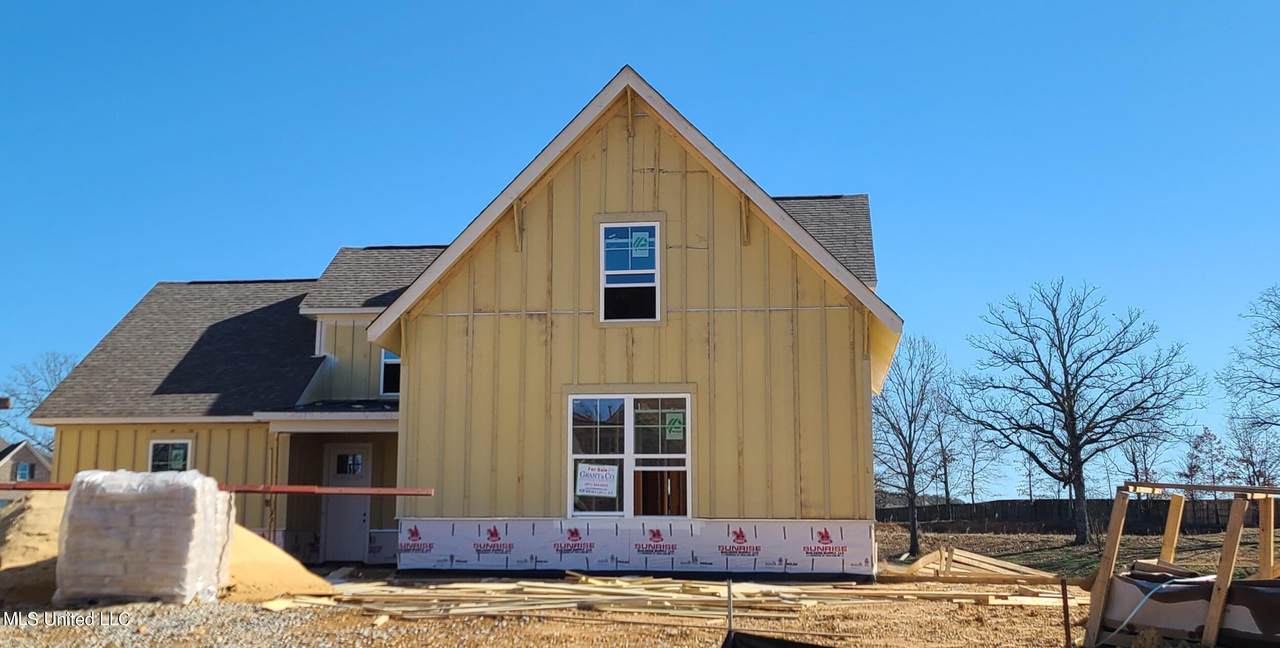 438 Natchez Loop - Photo 1